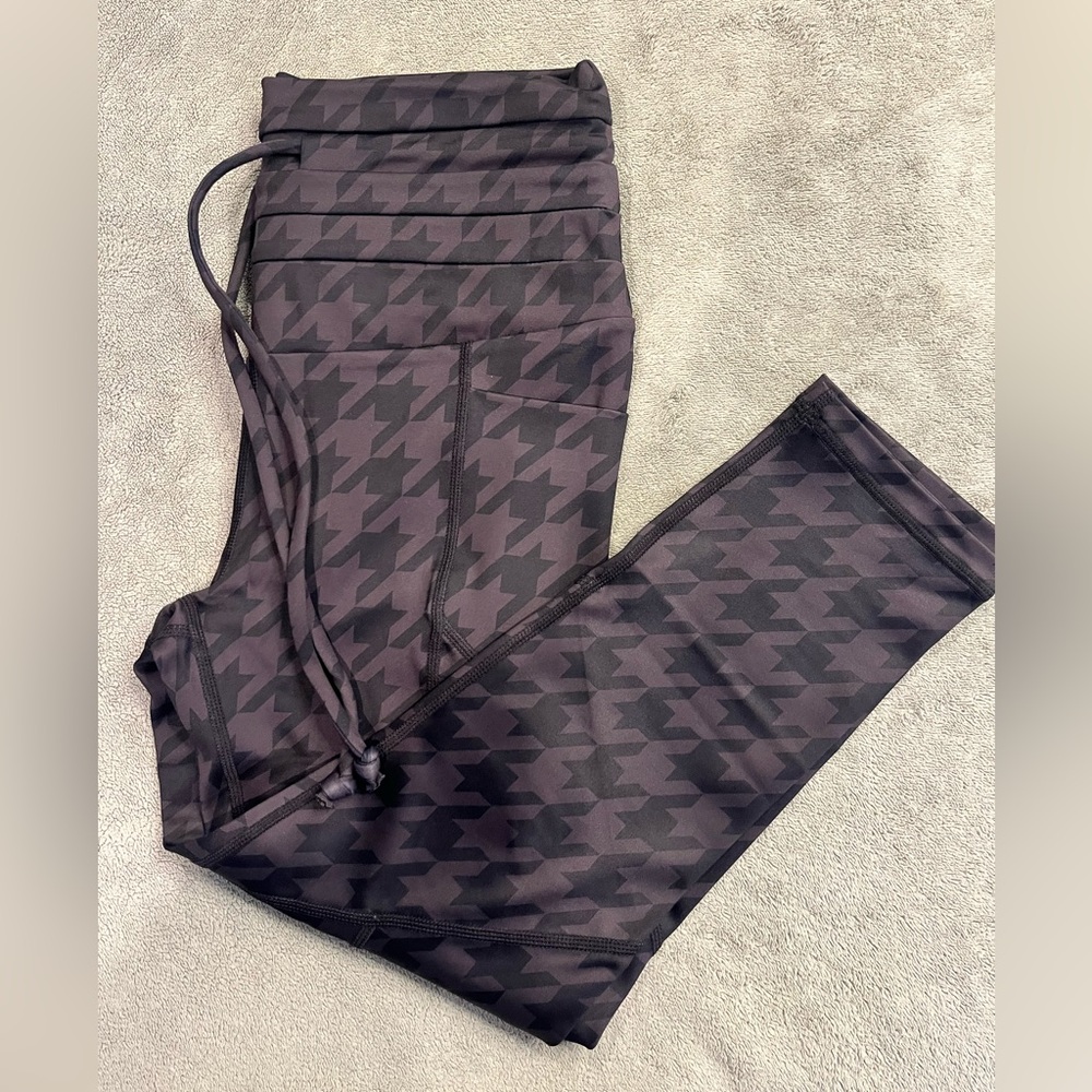 Constantly Varied Gear Houndstooth Legacy Capris